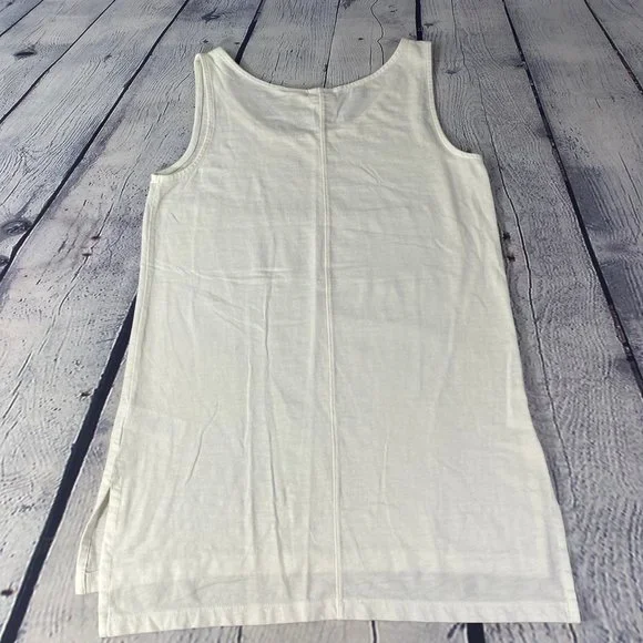 Lucy & Laurel Women Relaxed Tank Top Classic White - Picture 5 of 9